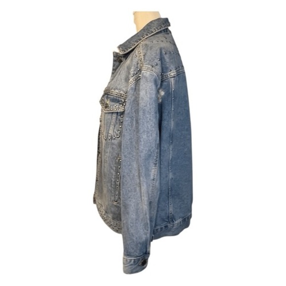 Free People Studded‎ Denim Trucker Jacket Blue Medium Wash Distressed Denim XS - Picture 7 of 13